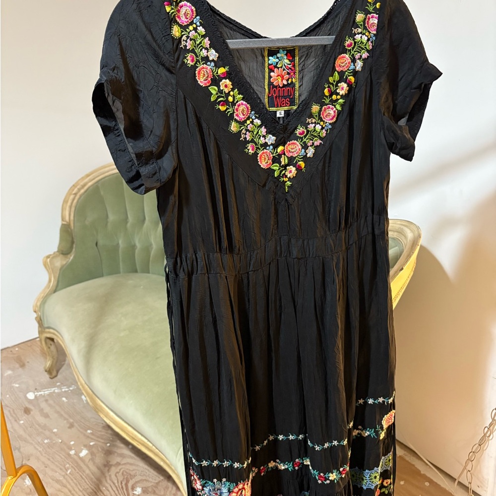 ✨✨SOLD ✨✨✨Johnny Was Black Dress with Floral Embroidery